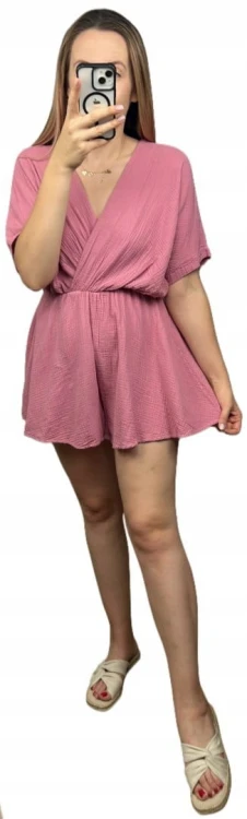 Kombinezon różowy krótki muślinowy kopertowy dekolt bawełniany Sweetissima