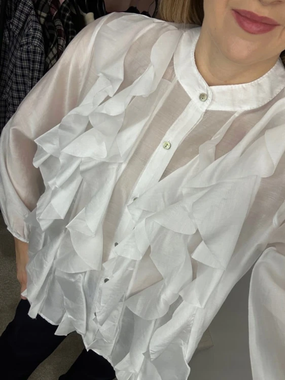 Koszula mgiełka biała efektowne falbany ze stójką lyocell Zeta Otto- RUBINA