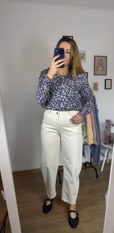 Koszula z kołnierzykiem w kwiaty 100% wiskoza granatowa New Collection- FLORELLA