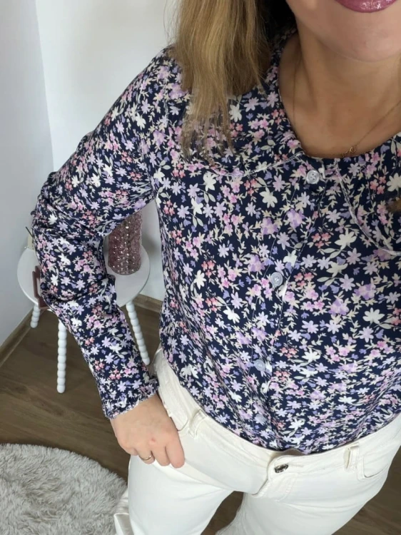 Koszula z kołnierzykiem w kwiaty 100% wiskoza granatowa New Collection- FLORELLA