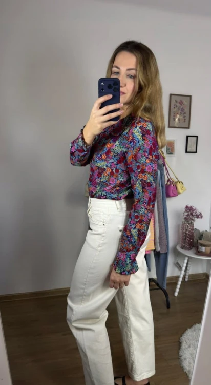 Koszula z kołnierzykiem w kwiaty 100% wiskoza wielokolorowa New Collection- FLORELLA