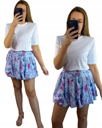 Krótka spódnica bombka wzorzysta luźna w różowe kwiaty kwiatki błękitna