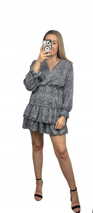 Krótka sukienka falbanki kopertowy dekolt panterka cętki rękawy S M L