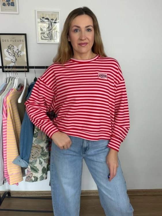 Lekka luźna bluza w poziome paski różowa czerwona haft Mooij- AMORE PARIS