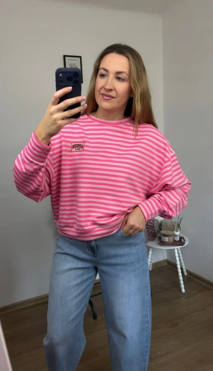 Lekka luźna bluza w poziome paski różowa haft Mooij- AMORE PARIS