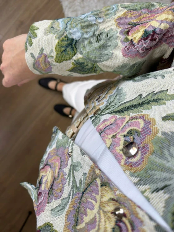 Luźna bomberka kurtka w kwiaty liście tkanina żakardowa - ORNELLA BOMBER