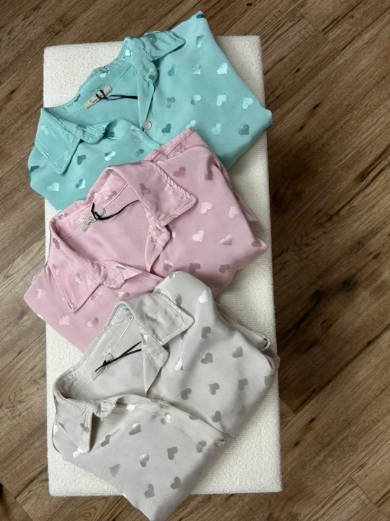 Luźna oversize koszula jedwabna jedwab serca serduszka dłuższa asymetryczna