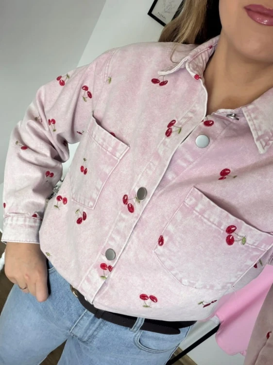 Luźna różowa katana koszula jeansowa jeans oversize wiśnie haft- CHERRY DREAM