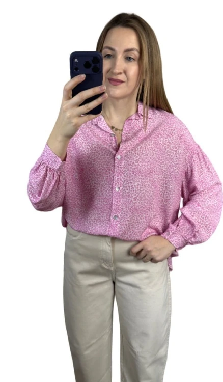Luźna różowa koszula oversize cętki panterka 100% wiskoza kołnierzyk- PANTHER BLOOM