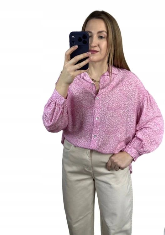 Luźna różowa koszula oversize cętki panterka 100% wiskoza kołnierzyk- PANTHER BLOOM