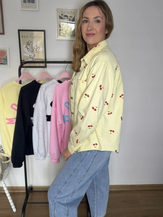 Luźna żółta katana koszula jeansowa jeans oversize wiśnie haft- CHERRY DREAM
