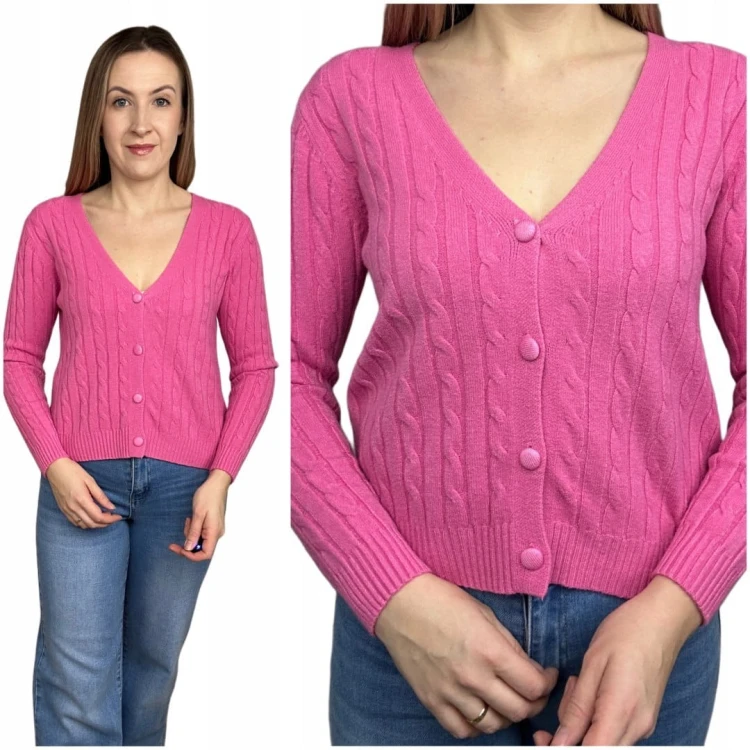 Różowy sweterek guziki warkocz wiskoza dekolt V dopasowany Dolce Piccante