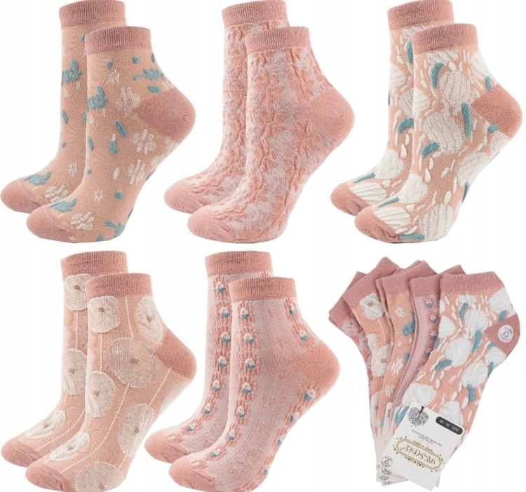 Skarpety damskie w kwiaty 3D słodkie stopki bawełna bawełniane 35-39