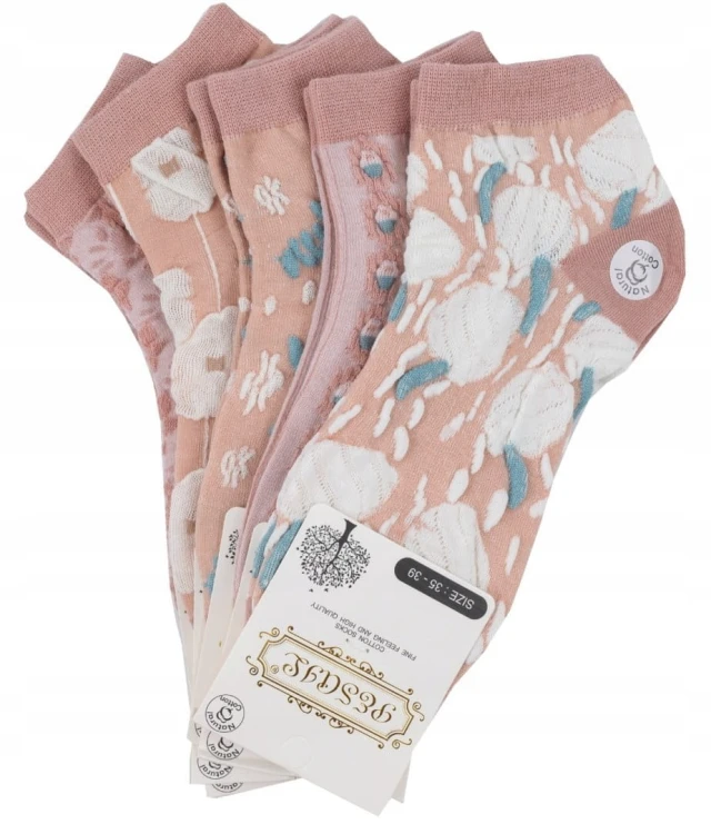 Skarpety damskie w kwiaty 3D słodkie stopki bawełna bawełniane 35-39