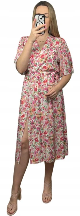 Sukienka midi kopertowy dekolt kwiaty rozcięcie wiskoza różowa jasny beż