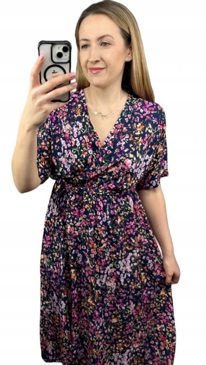 Sukienka midi kopertowy dekolt w kwiaty rozcięcie 100% wiskoza granatowa