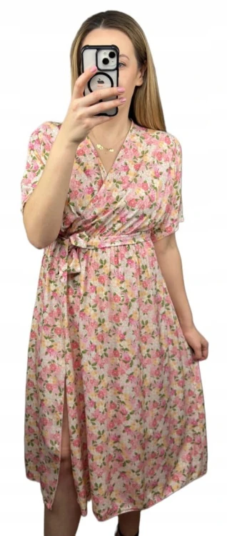 Sukienka midi kopertowy dekolt w kwiaty rozcięcie 100% wiskoza różowa