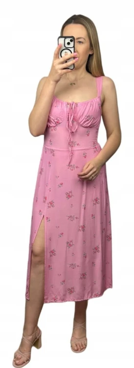 Sukienka w kwiaty na ramiączkach rozcięcie różowa 100% wiskoza midi