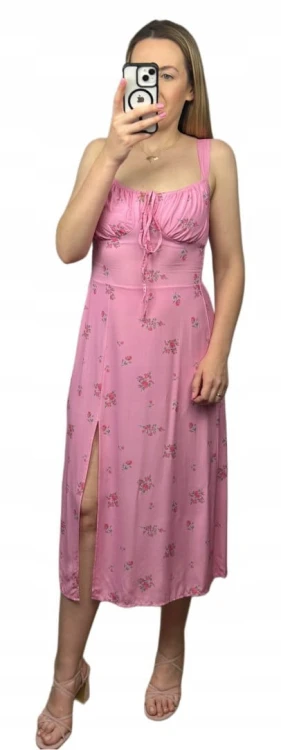 Sukienka w kwiaty na ramiączkach rozcięcie różowa 100% wiskoza midi