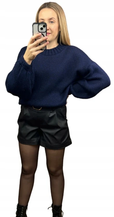 Szorty czarne spodenki wysoki stan skóra ekologiczna pasek klamra S