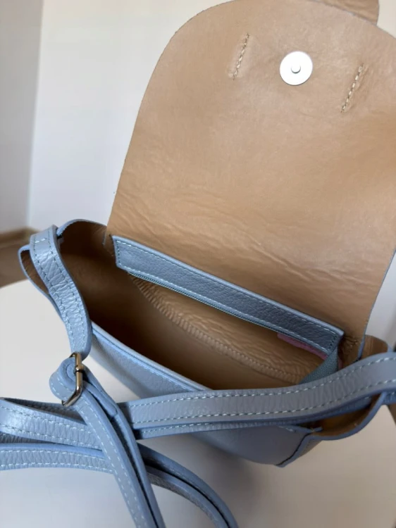 Torebka listonoszka skóra naturalna licowa niebieska Vera Pelle- LISTO CLASSIC