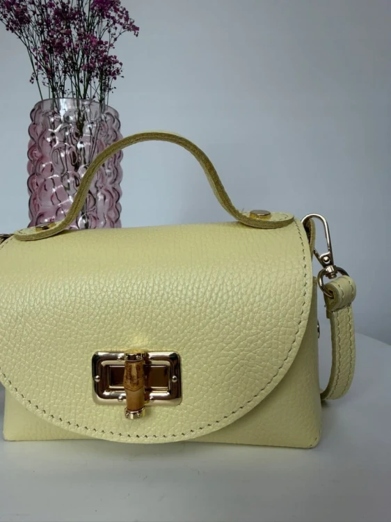Torebka mała skóra naturalna licowa cytrynowa żółta pasek Vera Pelle- MARZIA