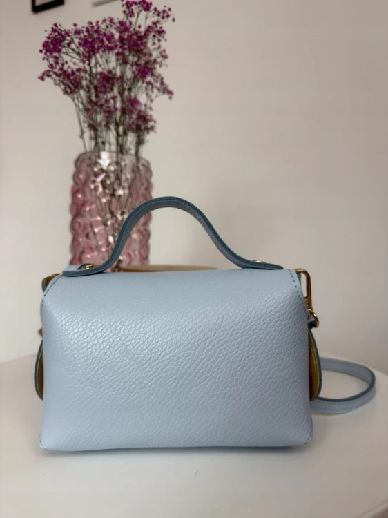 Torebka mała skóra naturalna licowa niebieska błękitna pasek Vera Pelle- MARZIA
