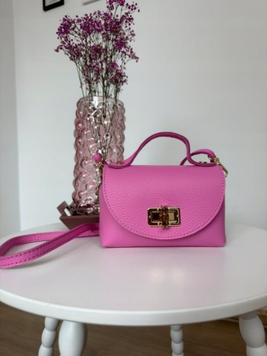 Torebka mała skóra naturalna licowa różowa cukierek pasek Vera Pelle- MARZIA