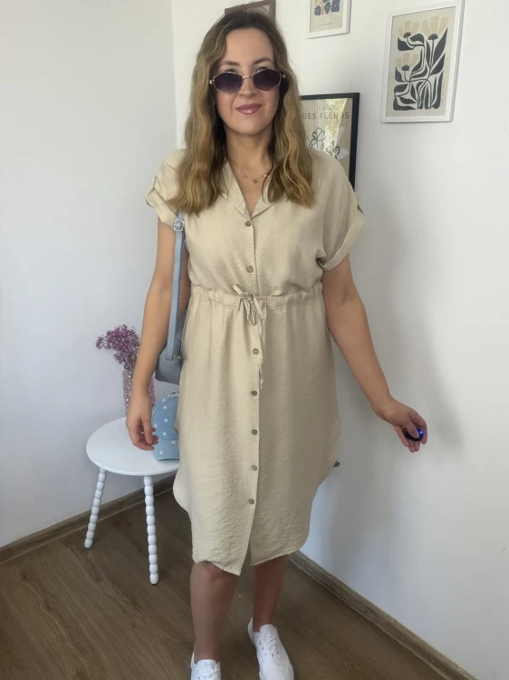 Beżowa sukienka midi LOREN z guzikami luźny fason stylizacja damska