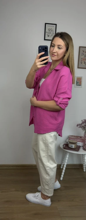 Koszula muślinowa AMORA różowa casual look bokiem