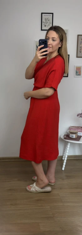 Czerwona sukienka muślinowa SUMMER bok