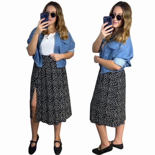 Spódnica midi AURELIA black dots z rozcięciem cała sylwetka