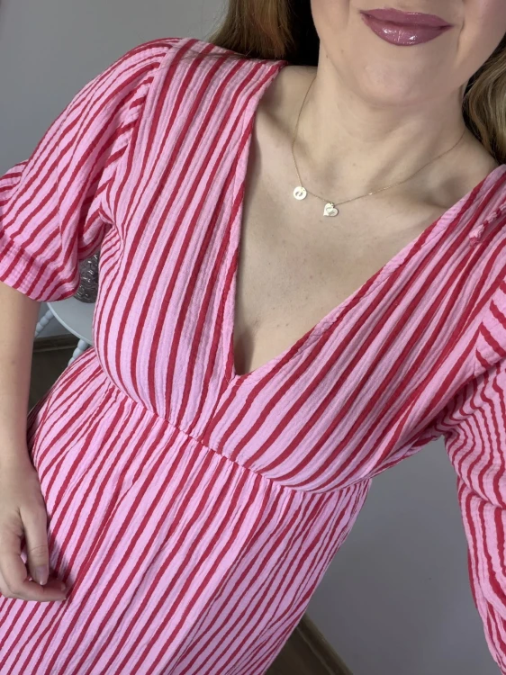 Sukienka midi w paski zbliżenie CAPRI STRIPES