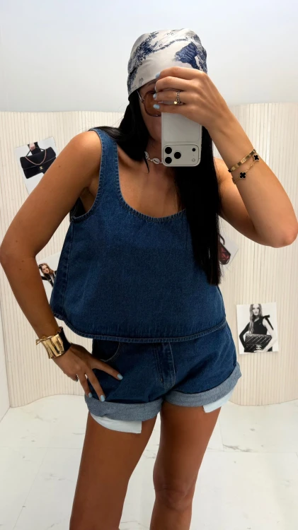 Modne szorty jeansowe damskie lato