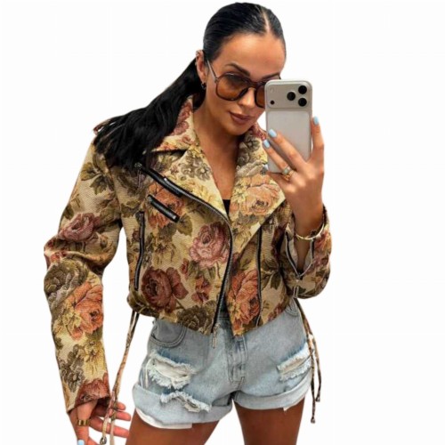 Szorty jeansowe LA MILLA jasny denim na modelce L