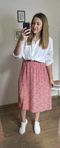 Czerwona spódnica midi w kwiaty stylizacja damska