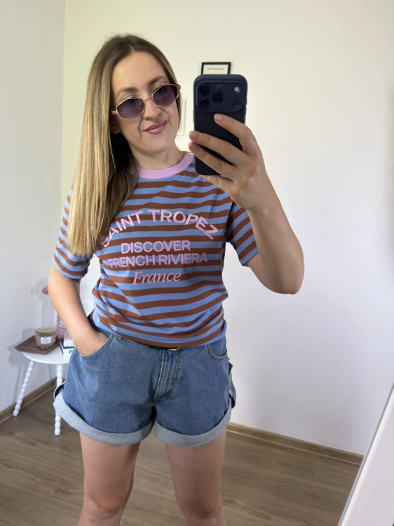 Bawełniany T-shirt SAINT TROPEZ stylizacja damska