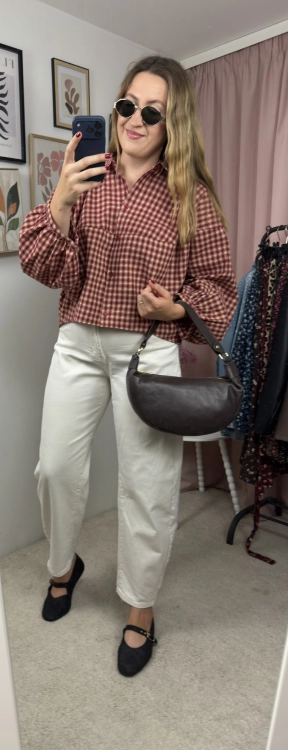 Koszula Flanelowa Oversize EMMA WIYA bordowa – stylizacja z torebką