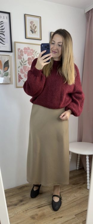 Szampańska spódnica satynowa SATIN w eleganckiej stylizacji