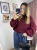 Puszysty sweter damski CLOUDY Chmurka w kolorze bordowym