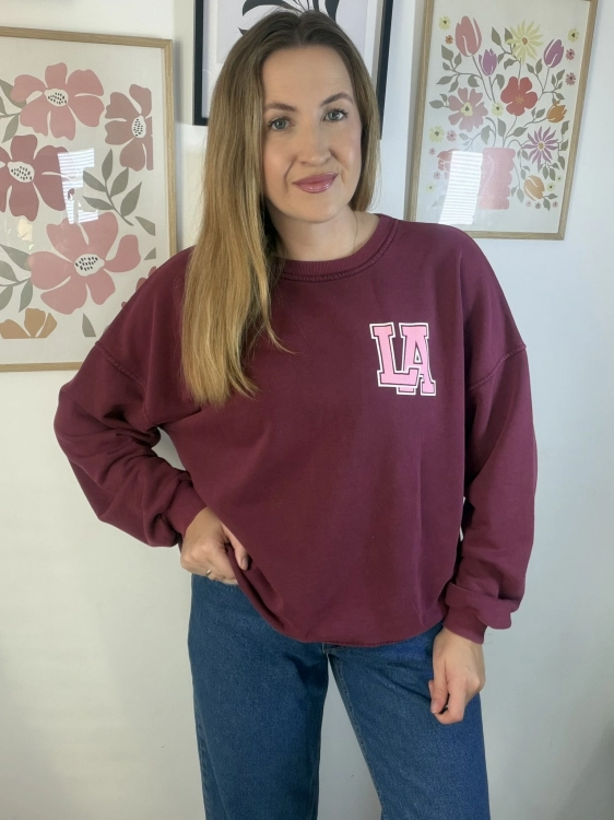 Bluza damska oversize bordowa z nadrukiem LA i CALIFORNIA – Azara