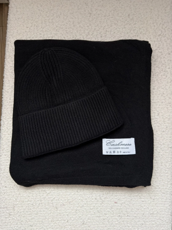 Czarny komplet Cashmere