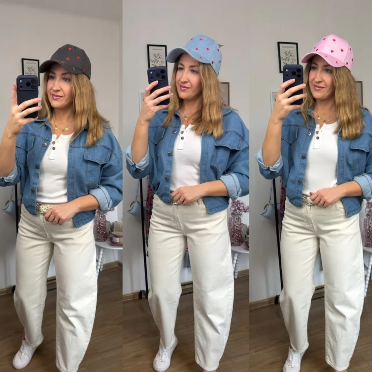 Bawełniana czapka damska z daszkiem niebieska haft serduszka regulowana