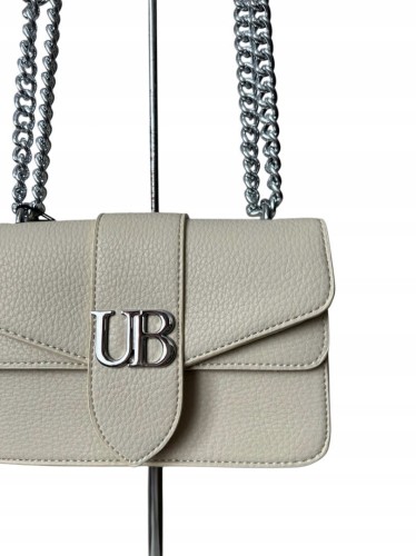 Beżowa mała torebka na ramię ze srebrnym łańcuszkiem Unibella