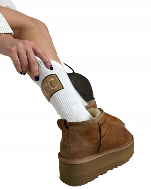 Białe dłuższe skarpety damskie UCC prążkowany ściągacz Crazysocks
