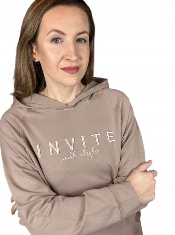 Bluza luźna z rozcięciami haft z kapturem INVITE Megi Collection S/M