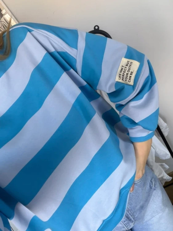 Bluza oversize w paski niebieska AZARA- FRESH STRIPES