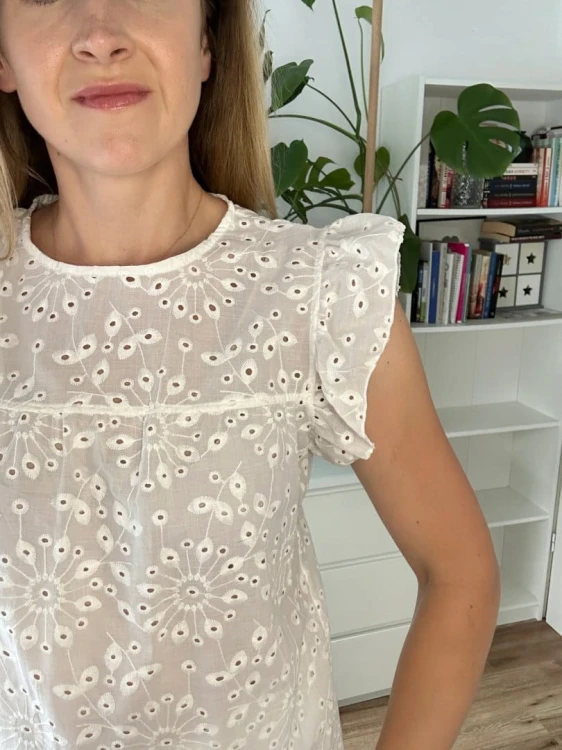 Bluzka ażurowa falbanka MADE IN ITALY gipiura