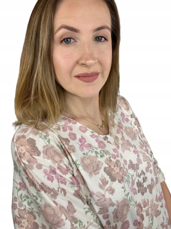 Bluzka dzianinowa dekolt V luźna rękawy wiosna wzorzysta uni bawełna