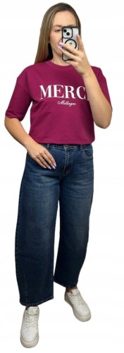 Buraczkowy t-shirt biały napis oversize bawełniany Millagro- MERCI